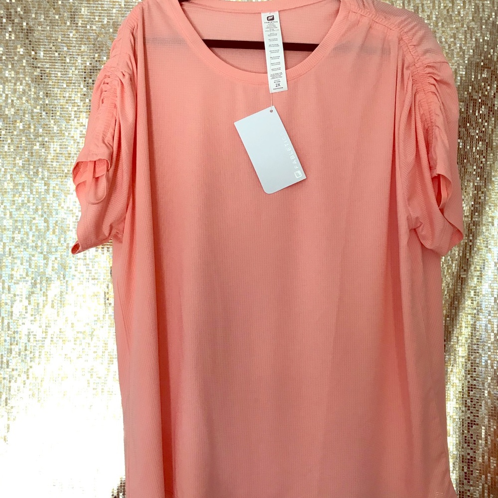 Cute Fabletics workout top!!! Juicy peachy color.